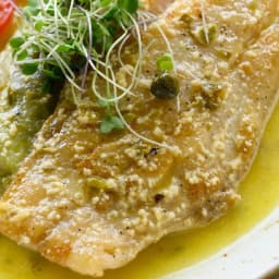 Pescado al Limón y Alcaparra