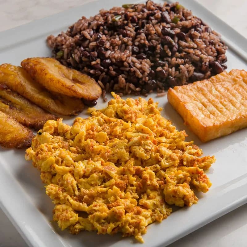 Desayuno Típico