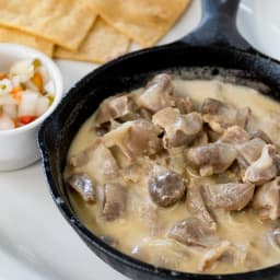 Huevos de Toro en Salsa Jalapeña