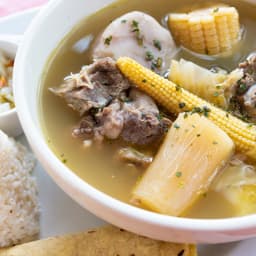 Sopa de Costilla Alta