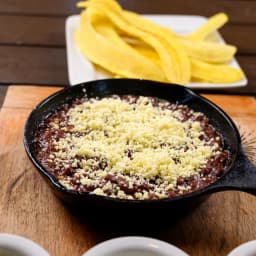 Cazuelita de Frijoles con Tajadas