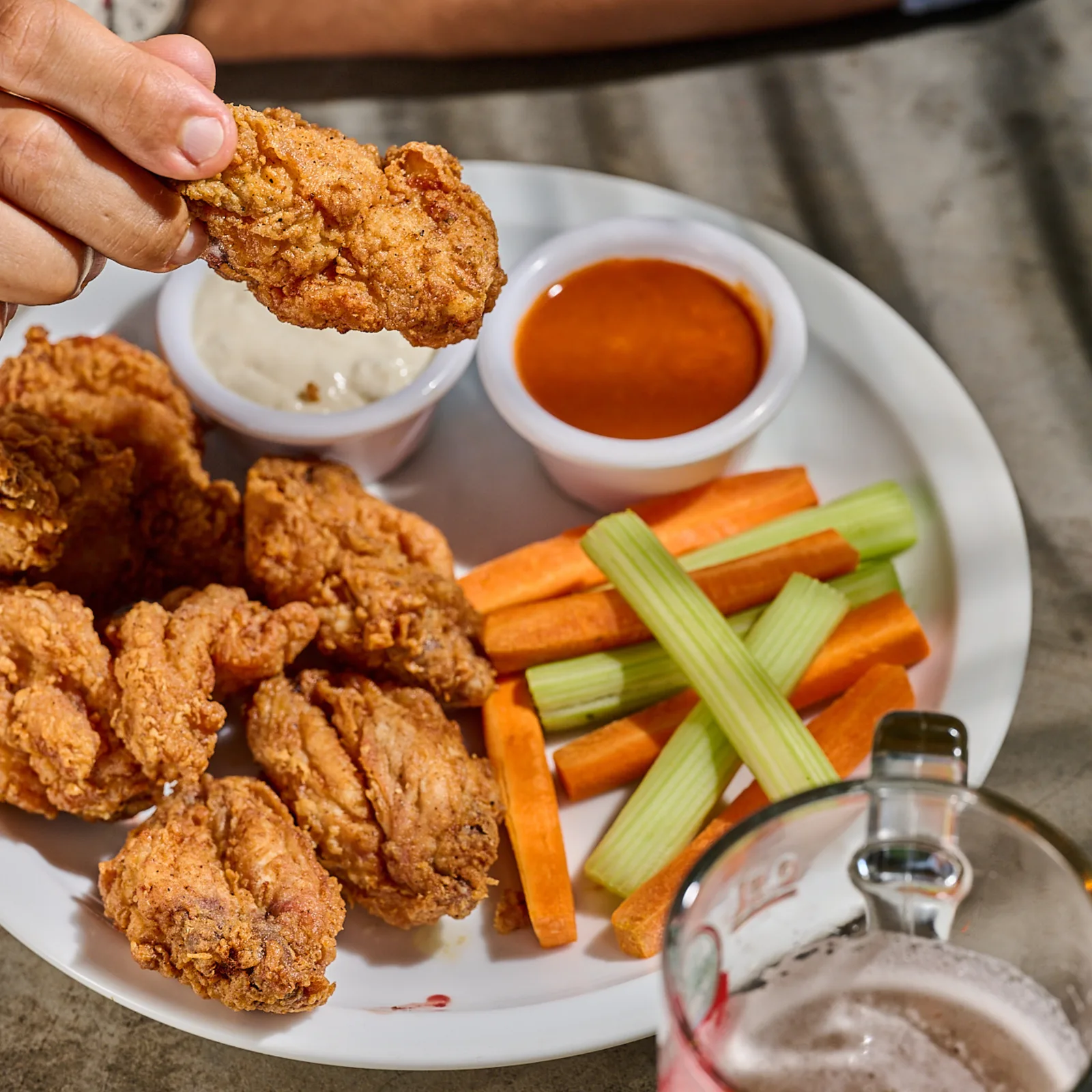 Alitas: BBQ o Buffalo