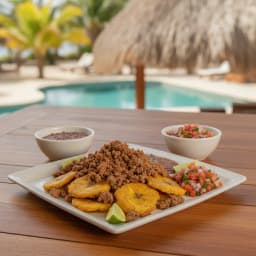 Tostones con Carne