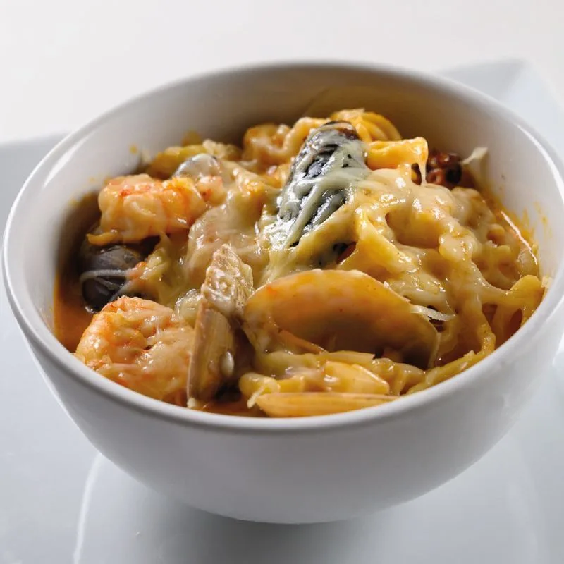 PASTA CON MARISCOS